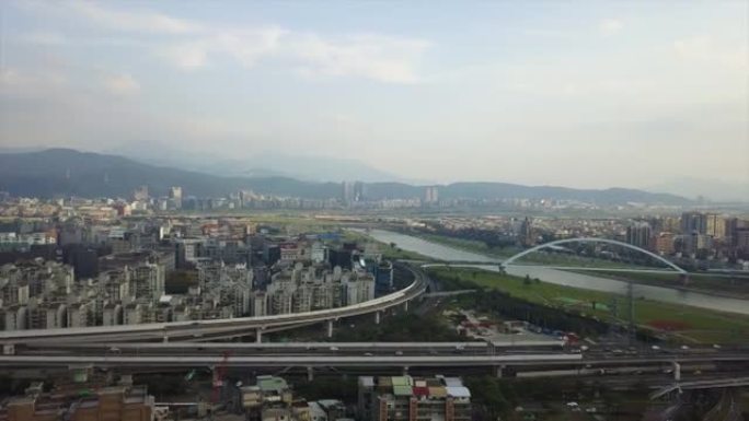 台湾台北市容名河桥交通路口空中全景4k