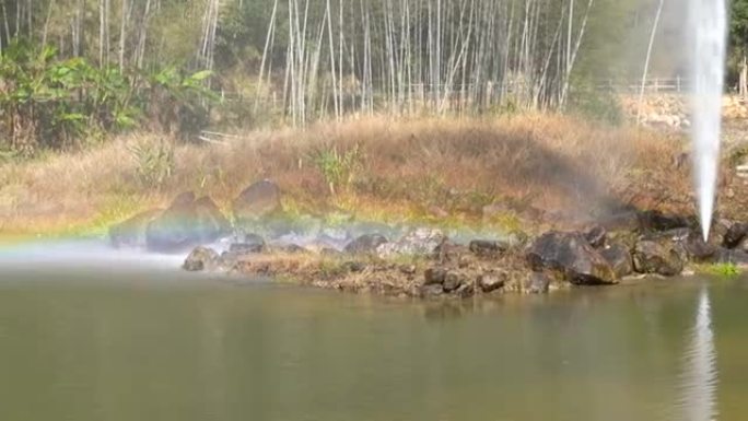 喷水池制造彩虹日落倒影