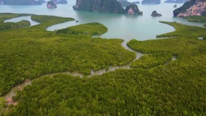 鸟瞰图Phang Nga湾，泰国Samet Nang She视点的Phang Nga湾美景。