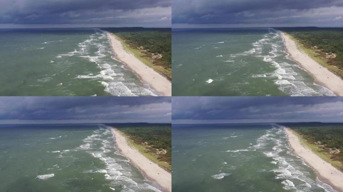 立陶宛库尔斯吐国家公园奈达附近的波罗的海海滩，空中