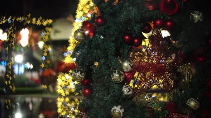 树上的圣诞星装饰