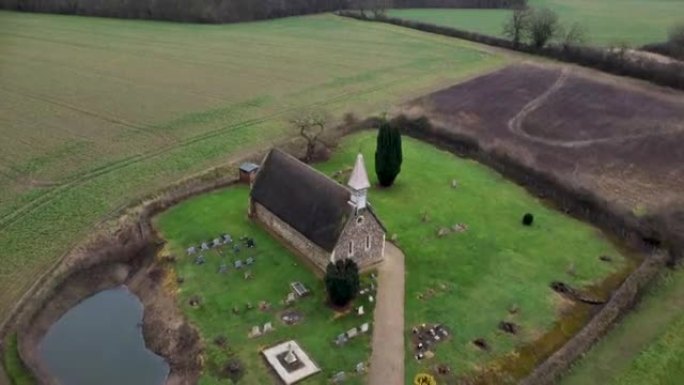 英国萨福克农村的一座小教堂