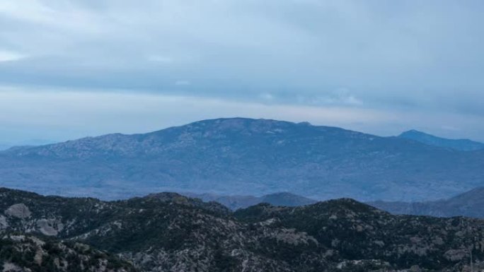 云母山和林孔峰-亚利桑那州图森-日落延时