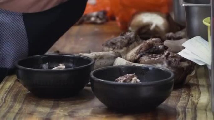 韩国传统食品Dwaeji-gukbap