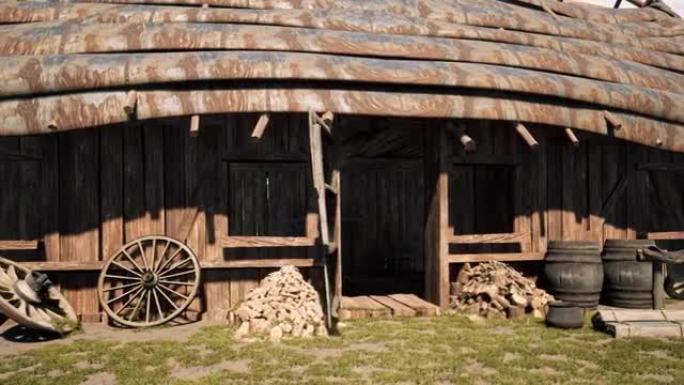 在美国狂野西部，一座牛仔的旧木材牧场废弃而空无一人
