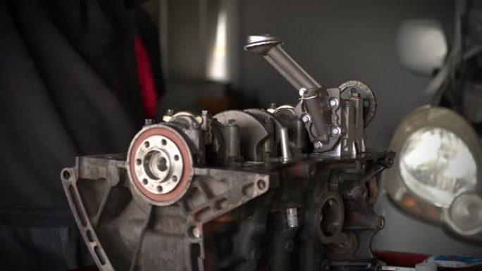汽车修理厂的发动机缸体改造和修理