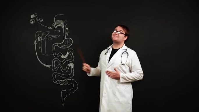 站在黑板上的医生解释说，如果您有胃痛，有必要吃药