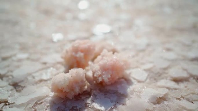 西瓦什湖盐滩的俯视图盐薄片天然矿物形成