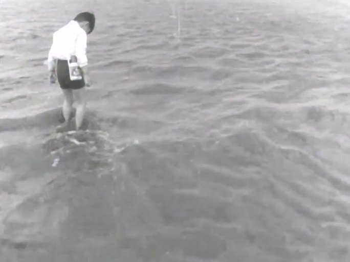 1966年日本 周末家庭挖蛤蜊