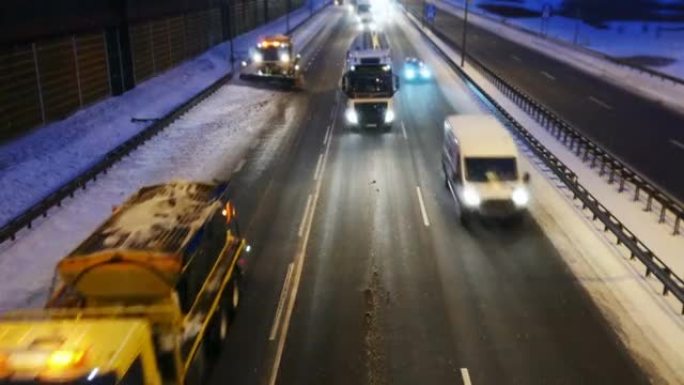 冬季高速公路除雪特殊天气道路湿滑大雪降温