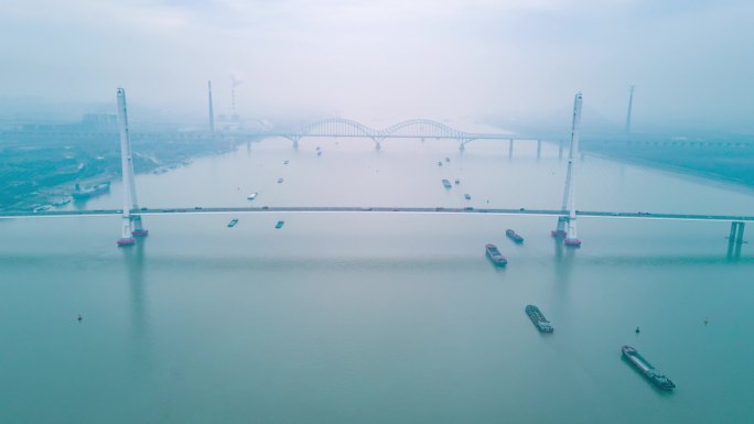 南京长江上的货船航拍延时摄影