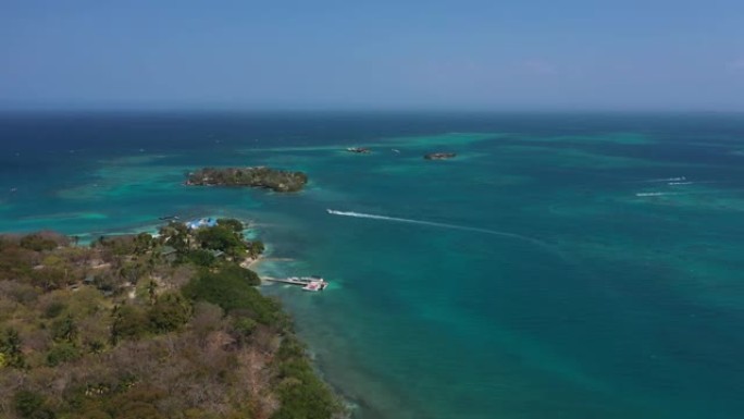 哥伦比亚卡塔赫纳的罗萨里奥群岛鸟瞰图。
