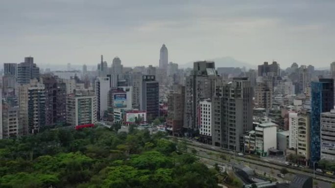 白天时间台北市生活街区交通街空中全景4k台湾
