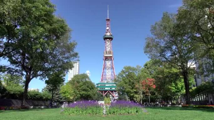 大通公园的札幌塔白天时间