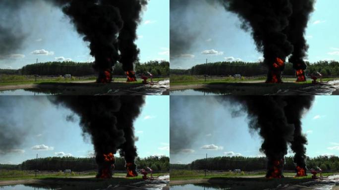 燃烧的油使火势高涨。