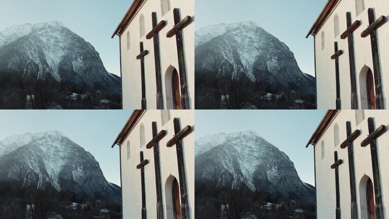 奥地利阿尔卑斯山普格小教堂旁的格林美景