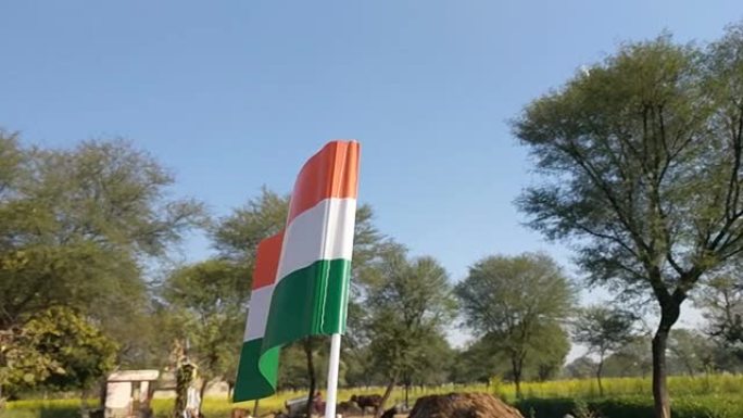 第72个宪法日特别节目。有吸引力的镜头，印度国旗行走旋转与有吸引力的设计。
