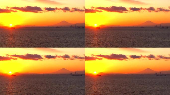 日落时的东京湾景色。