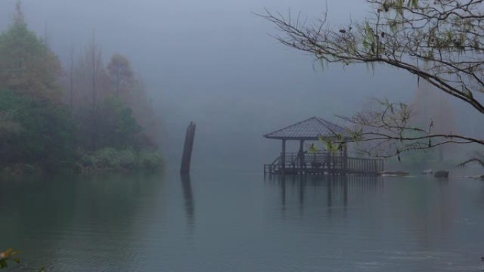 台湾，依兰县，森林，游憩区，雨天，明池