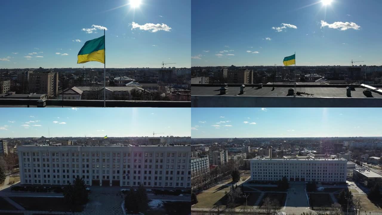 欧洲，波尔塔瓦，乌克兰-3月2021日: 城市的鸟瞰图。从上面看城市的景色。地区国务院大楼 (ODA
