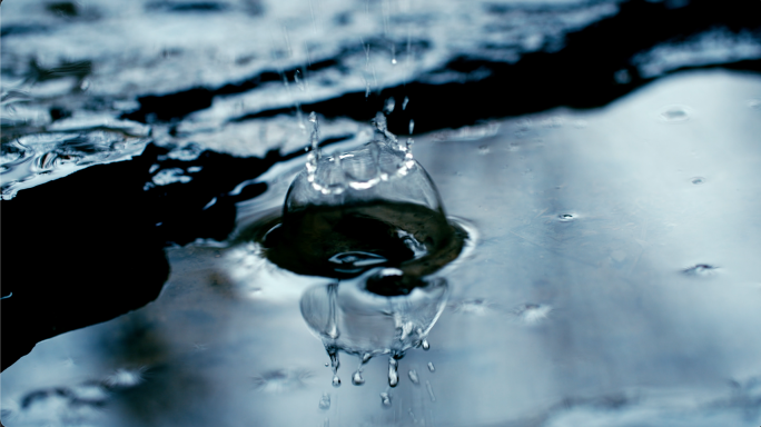 升格水滴落下-水滴石头特写
