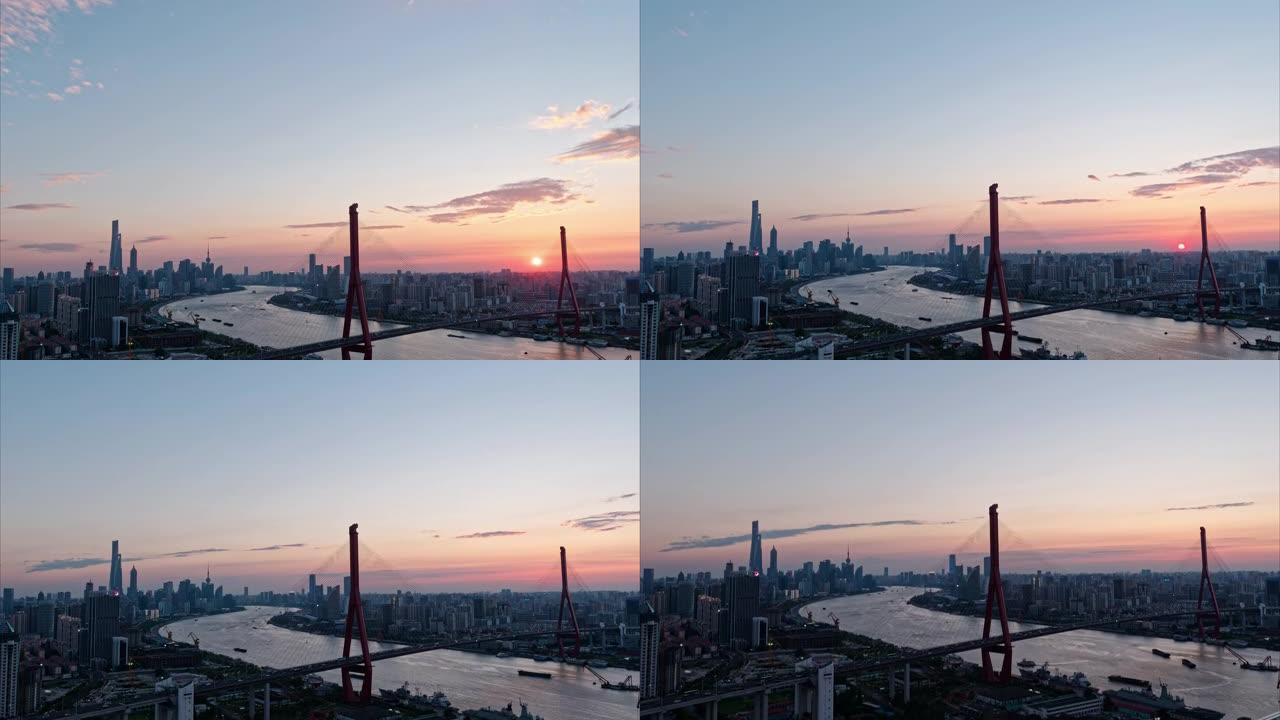上海城市日落的延时镜头，有美丽的云彩和城市天际线背景，4k高角度视角b滚动拍摄。