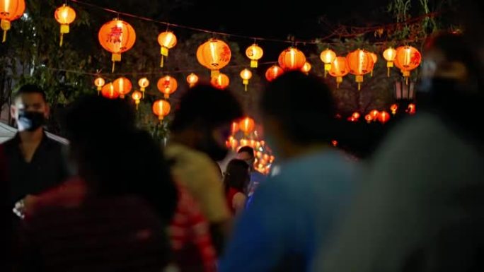 中国新年的灯笼和舞龙。