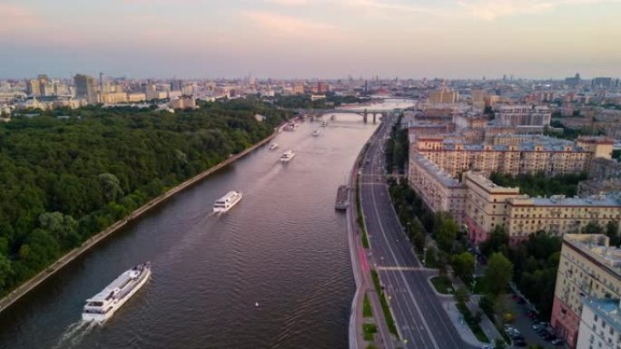 日落黄昏莫斯科河交通著名公园城市景观空中全景4k延时俄罗斯