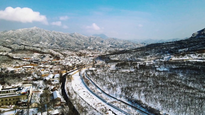 冬季雪后村庄雪景航拍