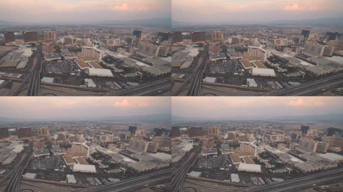 美国拉斯维加斯，视频-日落时拉斯维加斯市中心的鸟瞰图