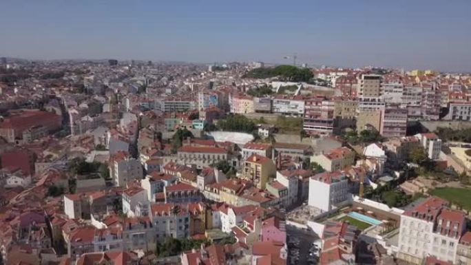 里斯本城市景观阿尔法玛区屋顶空中全景4k葡萄牙