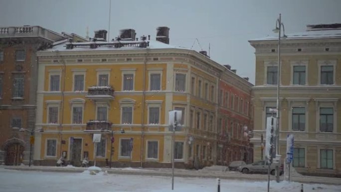 芬兰冬季有大教堂和港口的赫尔辛基市