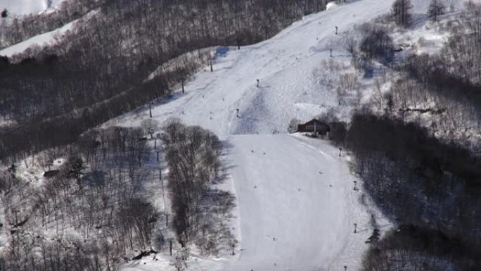 日本长野白场白雪雪场的滑雪胜地。