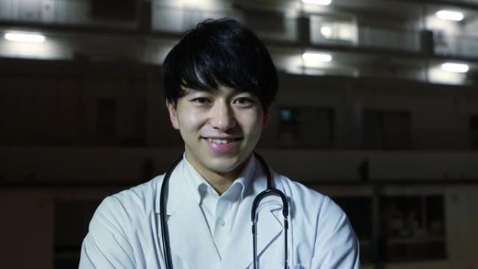 亚洲男医生肖像