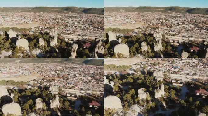 令人难以置信的无人机视频，显示墨西哥圣华尼托、奇瓦瓦、马德雷山脉、铜峡谷等小镇周围的破火山口编队