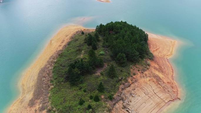 韶关森林地貌河流湖泊