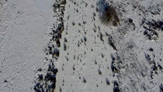 英国萨福克的前空军基地皇家空军Martlesham Heath被积雪覆盖的无人机镜头