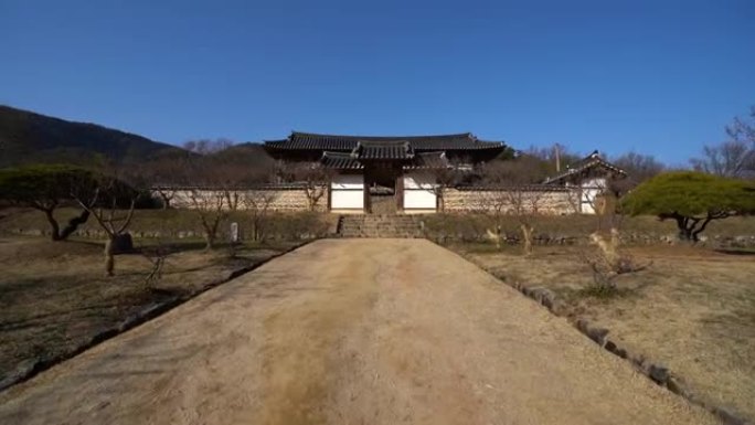 炳山修文书院是朝鲜王朝的代表性儒家建筑。标志上的 “布克尔耶蒙”。
