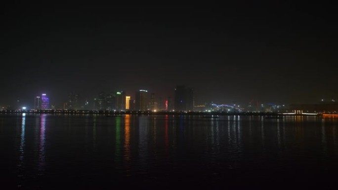 夜间照明杭州市滨河湾全景4k中国