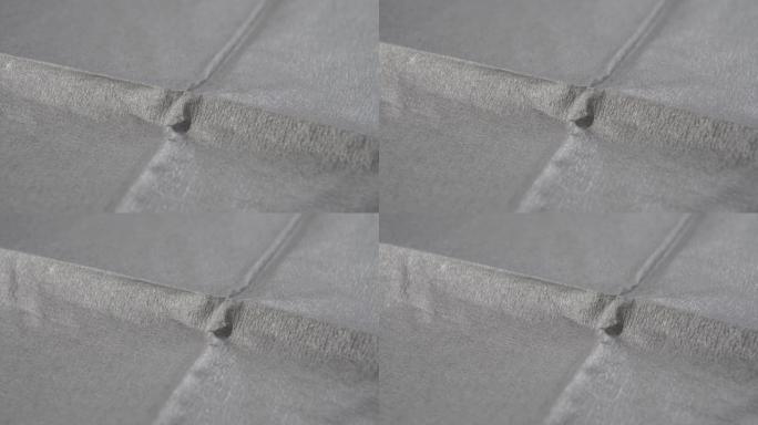 纹理折叠皱纹纸灰色餐巾