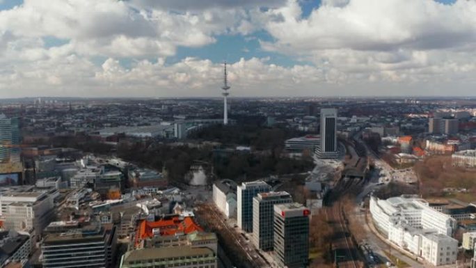 海因里希·赫兹电视塔和汉堡城市景观的空中手推车