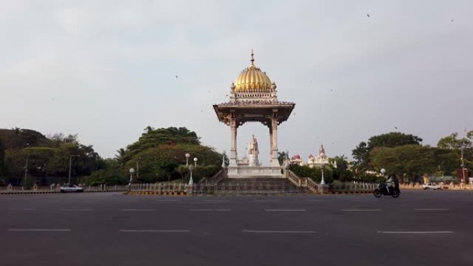 Maharaja Memorial是Mysuru cityscape的众多著名古迹之一，它是以4k分