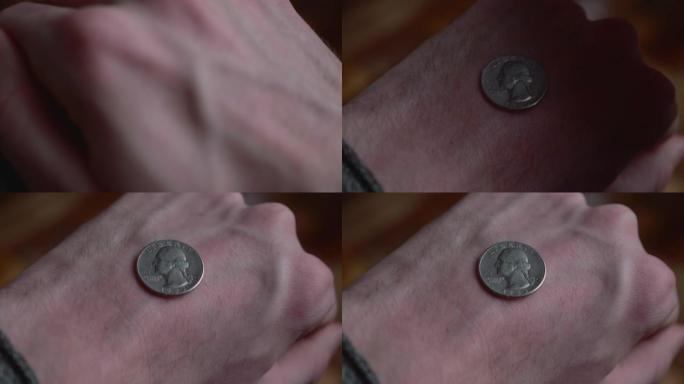硬币在掷硬币中被人的手在空中翻转17