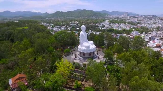 越南芽庄市龙子塔