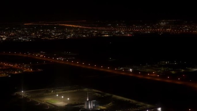 迪拜市中心的灯光。2020年12月12日阿拉伯联合酋长国。