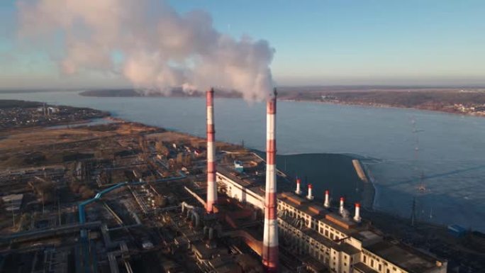 工业工厂污染大气，烟囱排烟