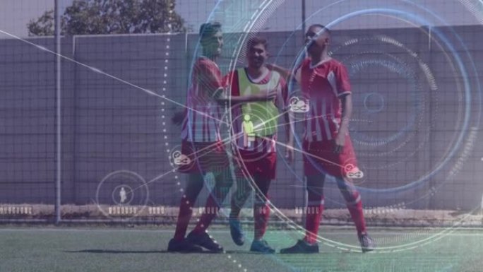 圆形扫描仪和与庆祝目标的男足球运动员团队的联系网络