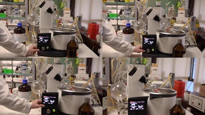 Chemsitry学生转向真空室，因此他们可以在化学实验室进行真空蒸馏