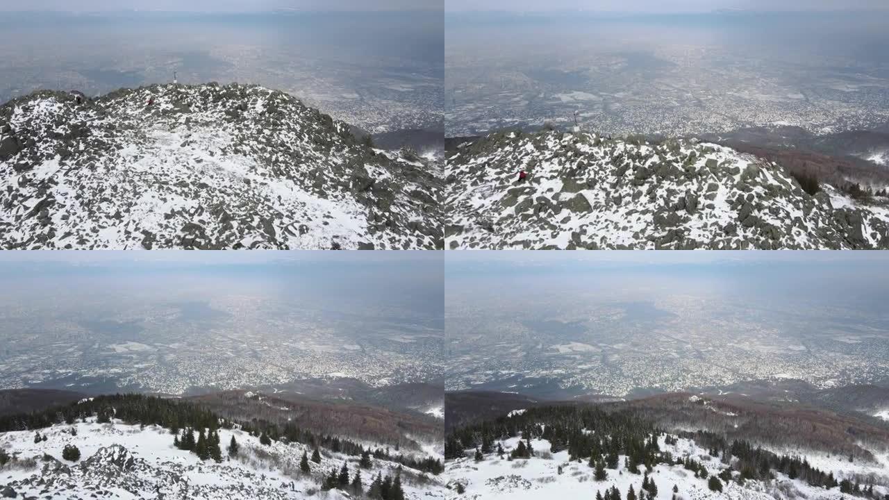 保加利亚假面德尔峰附近维托沙山的冬季鸟瞰图