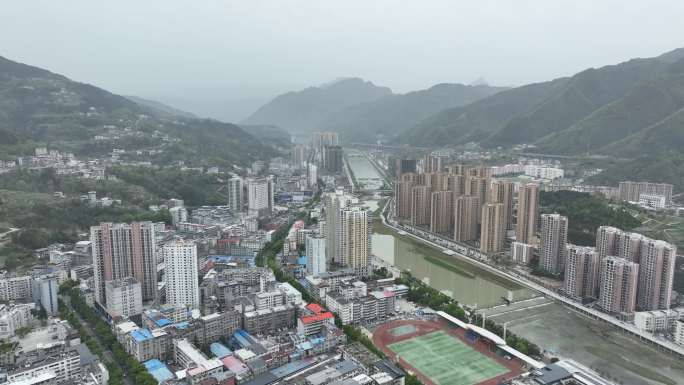 湖北襄阳保康县城市高空大景4K航拍